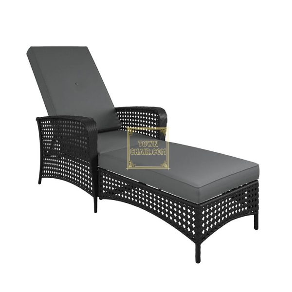 Town Chair Outdoor Swimming Pool Lounger (Black) (4) Town Chair Outdoor Swimming Pool Lounger (Black)