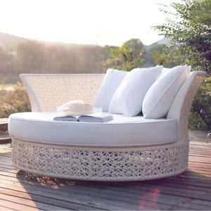 Townchair Outdoor Daybed White for Resorts