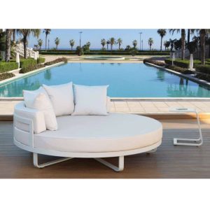 Townchair Outdoor Round Chair Daybed with Table for Balcony
