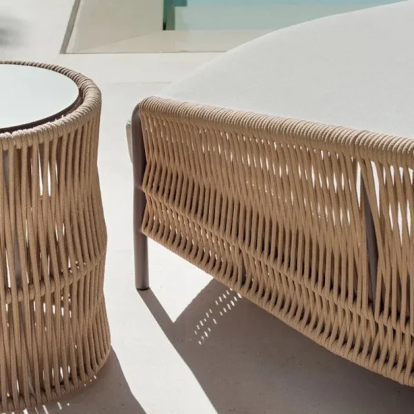 data_deveko_beige-rope-2-seater-sofa-set-with-rond-table-and-off-white-cushions_2-810x702 data_deveko_beige-rope-2-seater-sofa-set-with-rond-table-and-off-white-cushions_2-810x702
